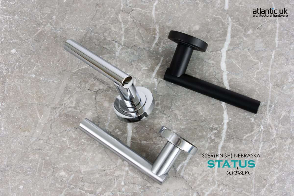 STATUS Nebraska Lever on Round Rose - Polished Chrome - Image 2