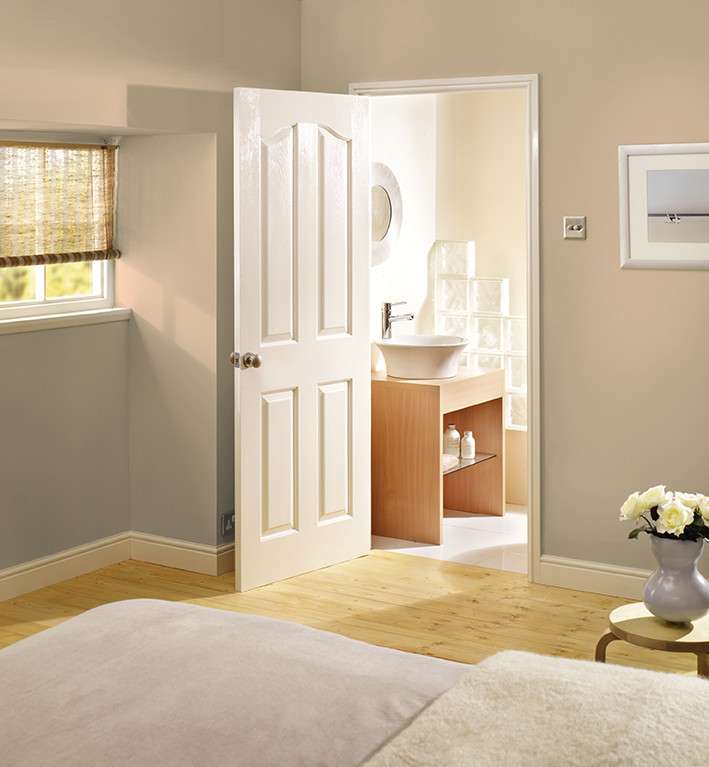 Mayfair 4P Primed White Internal Door - LPD Doors - Image 2