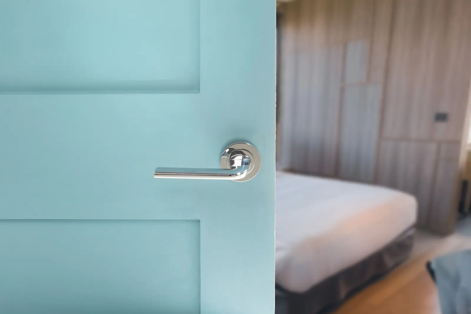 Eco Surf Aluminium Lever on Round Rose - Polished Chrome - Image 2